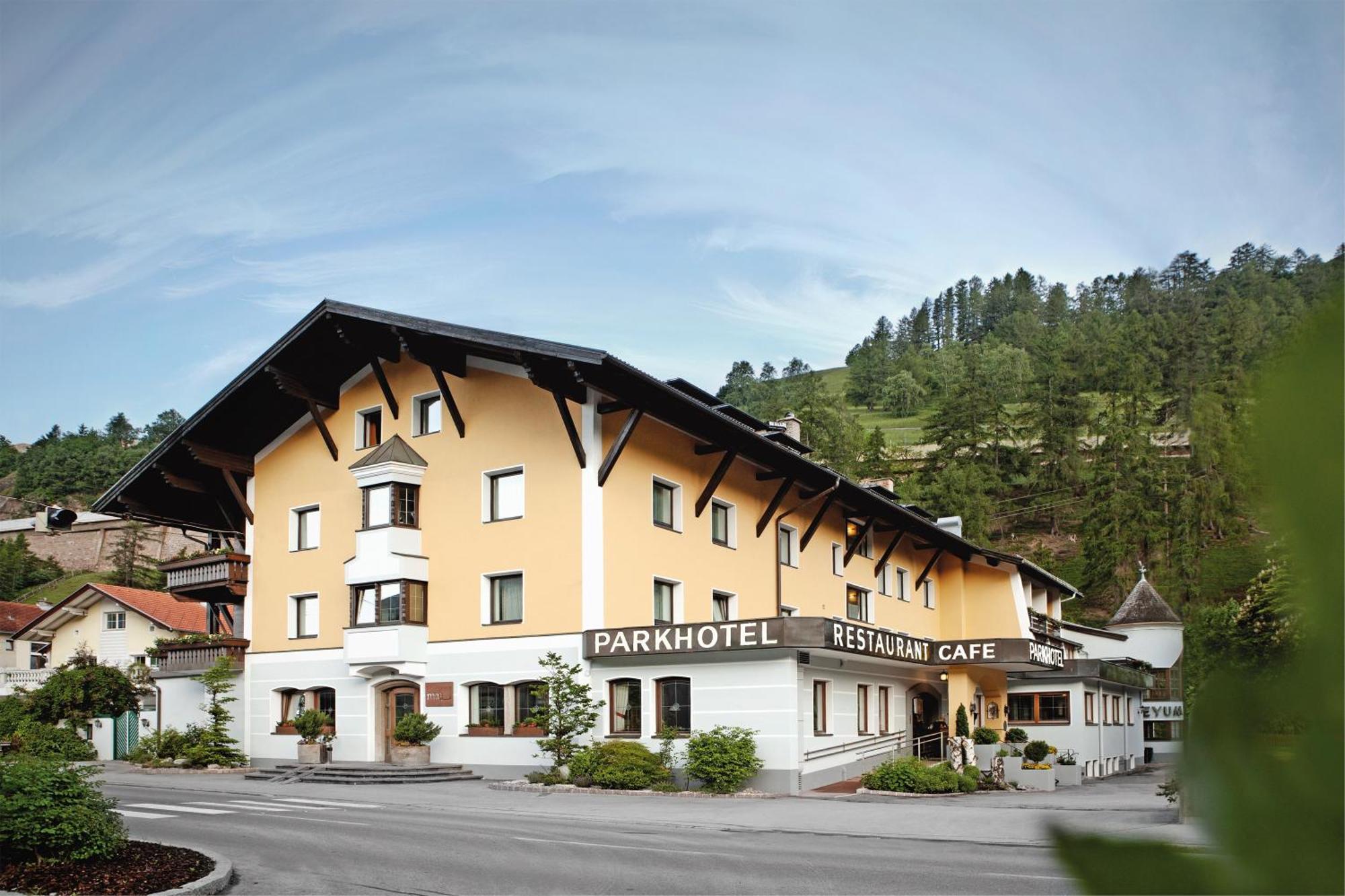 Parkhotel Matrei Matrei am Brenner Zewnętrze zdjęcie